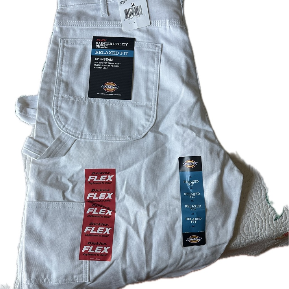 Dickies White Flex Relaxed Fit shorts